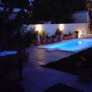 L'hibiscus D'hôte , Avignon France